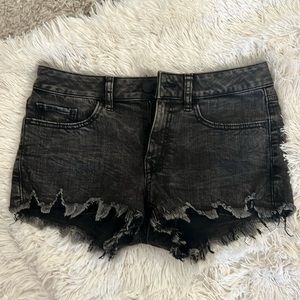 Black low rise Express denim shorts